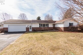 1541 W Cole Rd, Fremont, OH 43420
