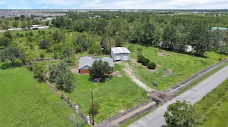 2325 County Road 758, Rosharon, TX 77583