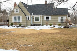 8503 Howard Dr, Buffalo, NY 14221