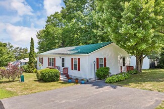 101 Logan Dr, Laconia, NH 03246