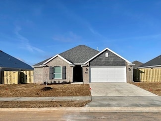 500 Peach Ave, Centerton, AR 72719