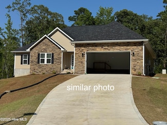 307 Joans, Stella, NC 28582