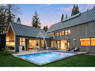 948 S Palatine Hill Rd, Portland, OR 97219