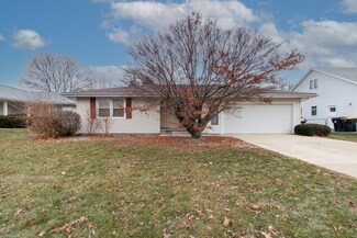 1422 Chadwick Dr, Normal, IL 61761