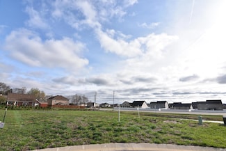 8842 Dahlia Ct, Center Township, IN 47725