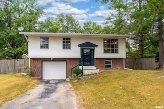 309 S Plover Dr, Carbondale, IL 62901