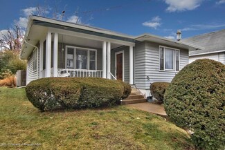 704 Ferdinand St, Scranton, PA 18508