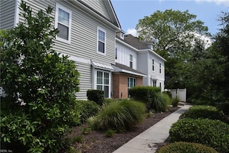 8122 Ships Crossing Rd, Norfolk, VA 23518