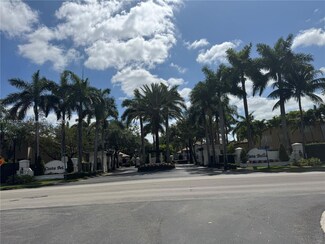 4892 NW 109th Place, Doral, FL 33178