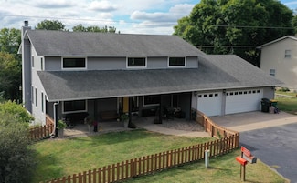 36997 Wildernest Rd, Prairie Du Chien, WI 53821