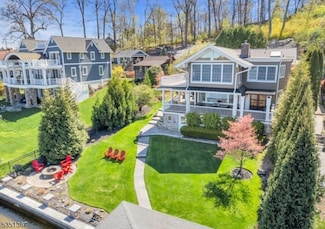 345 Lakeside Blvd, Hopatcong, NJ 07843