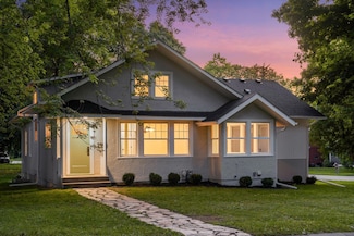 2901 Hazelwood Ln, Mound, MN 55364