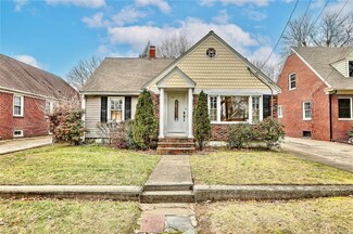 636 Pleasant Valley Pkwy, Providence, RI 02908