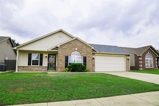614 S Seminole St, Skiatook, OK 74070