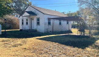 406 E Poplar Ave, Sayre, OK 73662