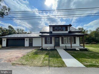 308 W Market St, Williamstown, PA 17098