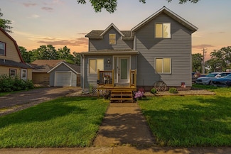 312 E School St, Owatonna, MN 55060