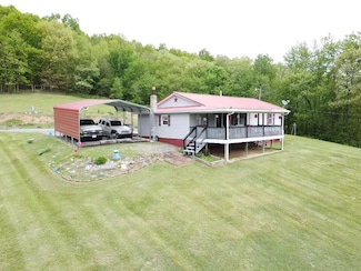 3899 Rich Creek Valley Rd, Peterstown, WV 24963