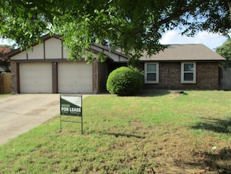 912 Shell Ct, Bedford, TX 76022