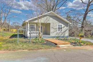 8180 9th St, Boiling Springs, SC 29316