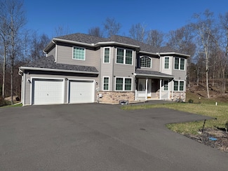215 Reilly Rd, East Stroudsburg, PA 18302