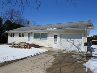341 Hammond St, Randolph, WI 53956