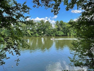 2 River Rd, Gadsden, AL 35901