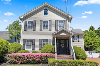 205 1st Ave, Port Jefferson, NY 11777