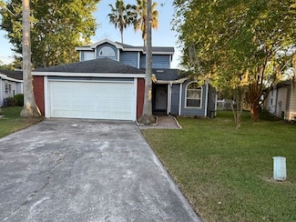215 Cypress Dr, Kingsland, GA 31548