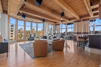 541 E Erie St Unit 302, Milwaukee, WI 53202