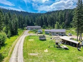 2020 Blacktail Rd, Lakeside, MT 59922