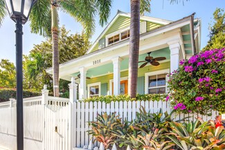 1016 Duval St, Key West, FL 33040