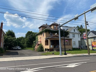 813 Main St, Dickson City, PA 18519