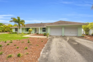 313 Country Club Dr, Jupiter, FL 33469
