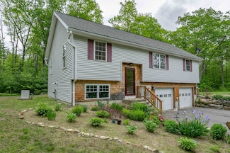 52 Forest Rd, Center Barnstead, NH 03225