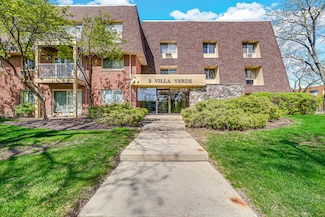 2 Villa Verde Dr Unit 320, Buffalo Grove, IL 60089
