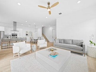 1421 SW 23rd St, Fort Lauderdale, FL 33312