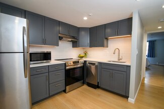 49 Melrose St Unit 1A, Melrose, MA 02176