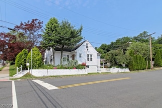 105 Penn Ave, Dover, NJ 07801