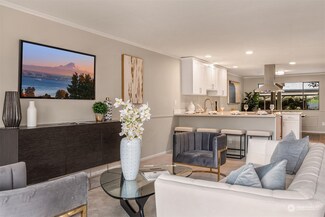 2920 76th Ave SE Unit 211, Mercer Island, WA 98040