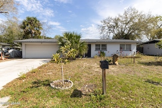 1341 Imperial Dr, Daytona Beach, FL 32117