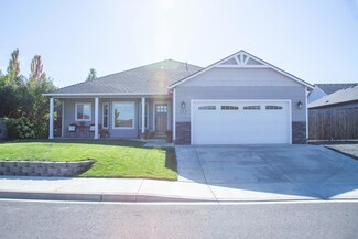 113 Cedric Ct, Eagle Point, OR 97524