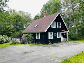 30 New Rd, Carroll, NH 03598