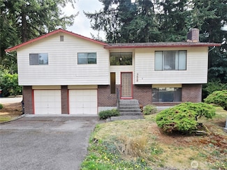 6420 141st St SW, Edmonds, WA 98026