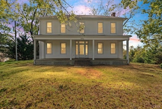 199 Peninsula Point, Lynch Station, VA 24571