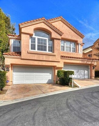 2160 Camellia Ln, Fullerton, CA 92833