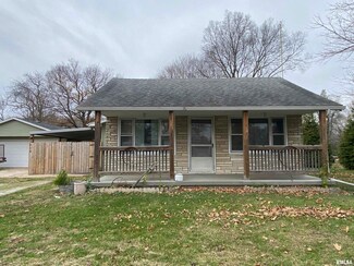 616 Grand Ave, Saint David, IL 61563