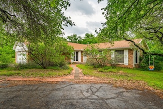 403 Paint Brush Rd, Lakeside, TX 76108