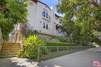 4541 Colfax Ave Unit 102, Studio City, CA 91602