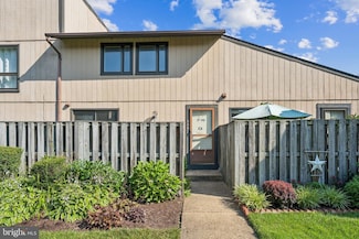 558 Glen Ct, Glen Burnie, MD 21061